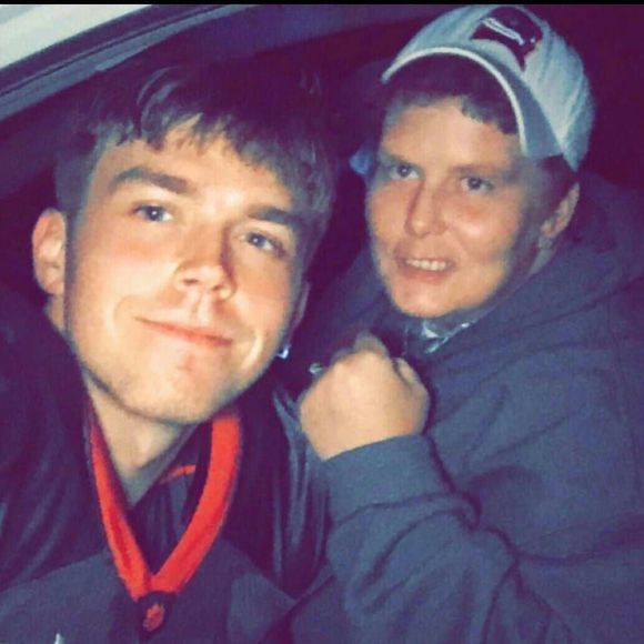 Meet your Posher, Head - Picture 1 of 1